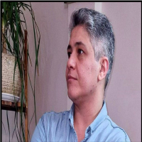 تماشای تئاتری که یک هنرمند نابینا آن را کارگردانی می‌کند